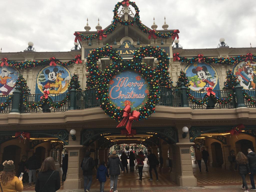 F&B'S Home Disneyland Paris Serris Esterno foto